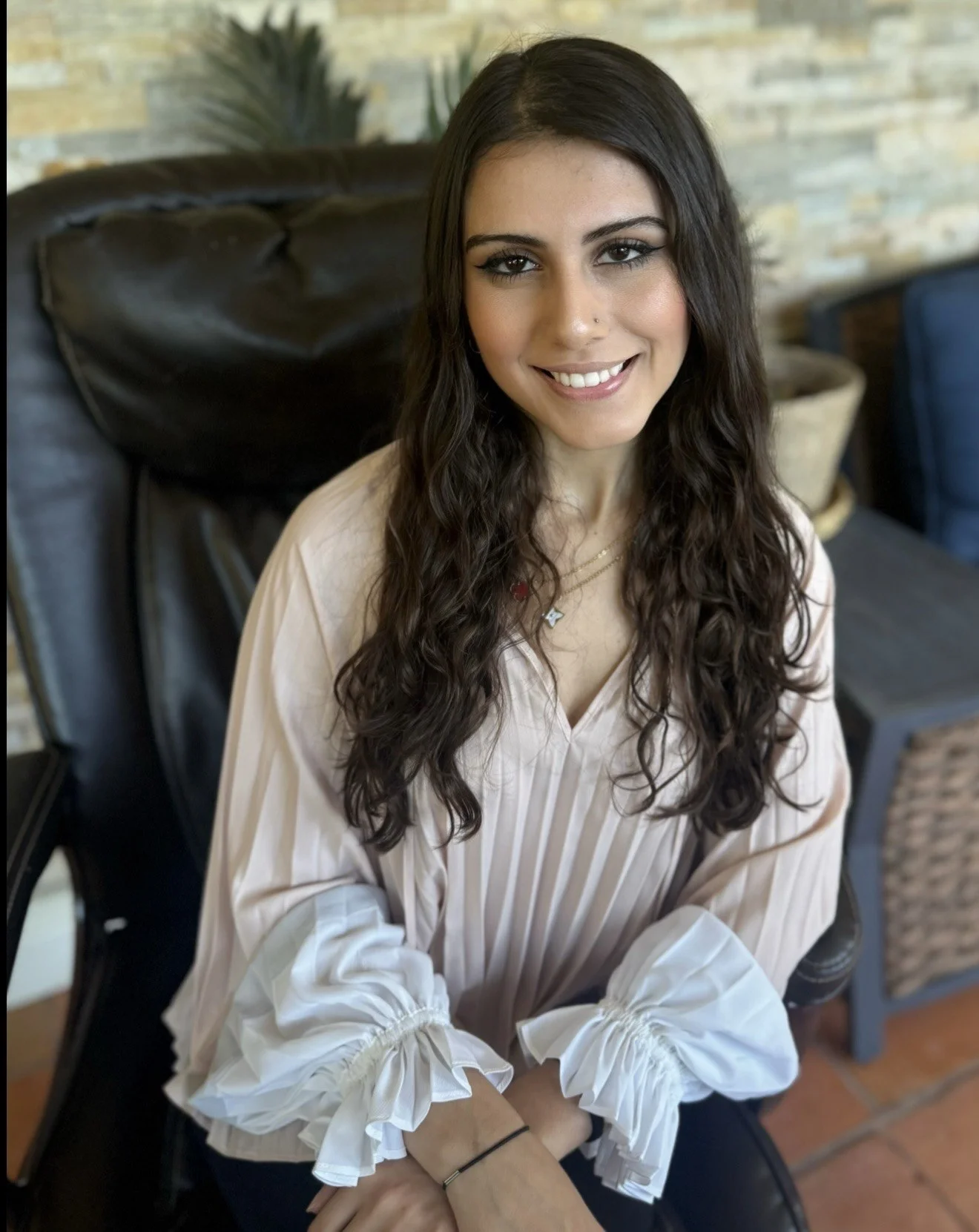 Ariana Esfahani, M.S., student therapist at Palmetto Psychology.